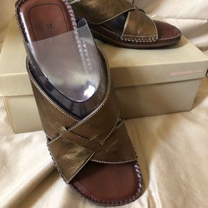 Naturalizer bronze sandals